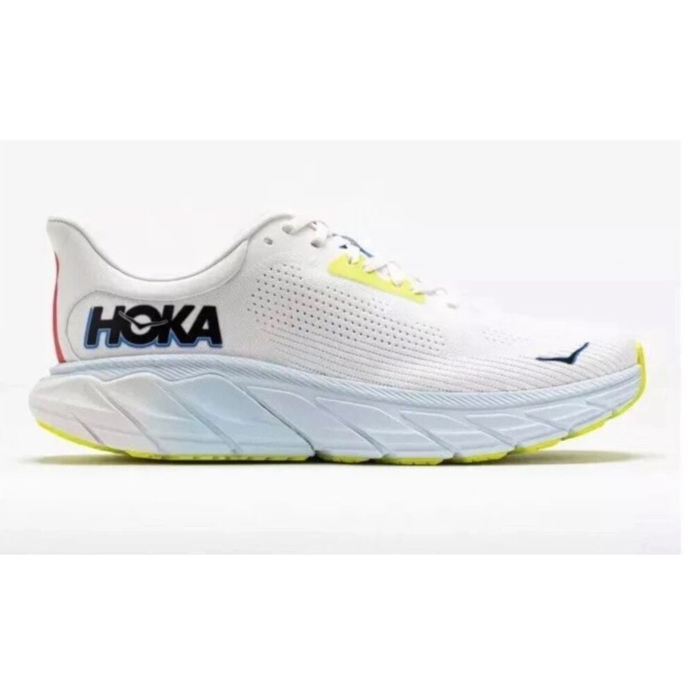 Hoka One One Arahi 7 sneakers in Blanc De Blanc/Virtual Blue, Sz 13 $150